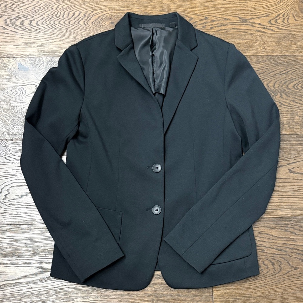 Uniqlo Classic Black Women's Blazer